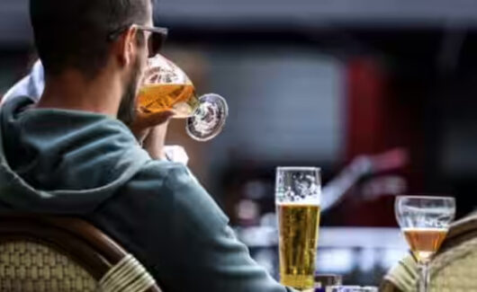 Alkolün yol açtığı bayılmalar sadece miktarla değil, içme alışkanlıklarıyla da bağlantılı: Araştırma