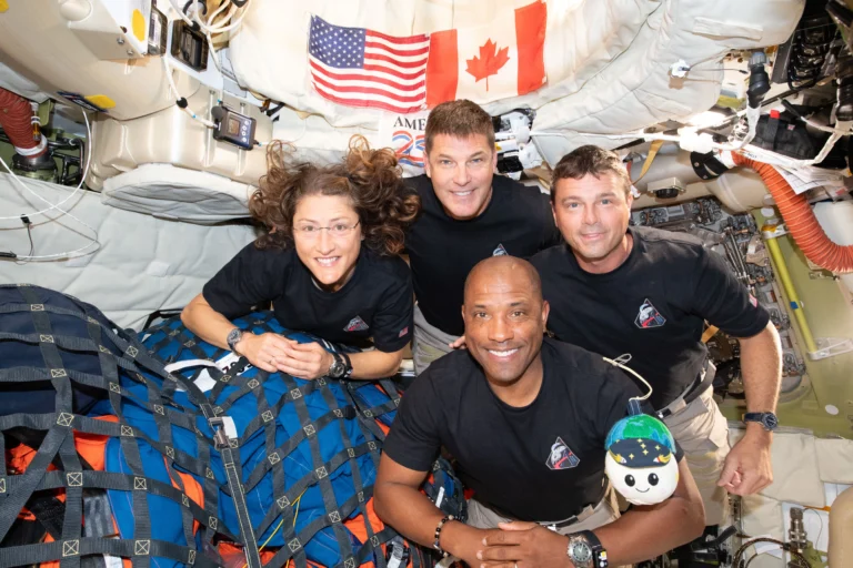 2026-artemis-ii-astronauts-jetting-1072149663